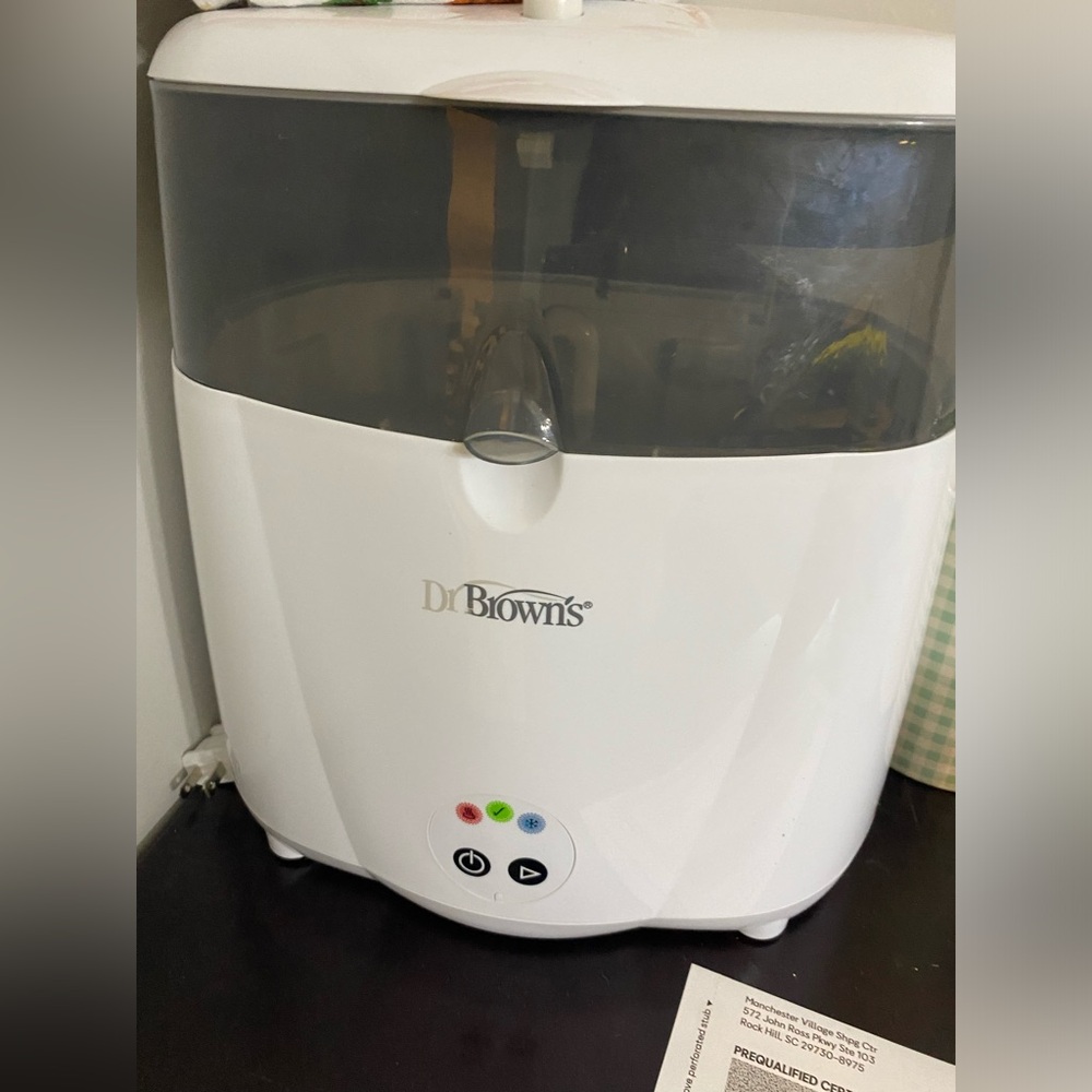 Baby bottle sterilizer